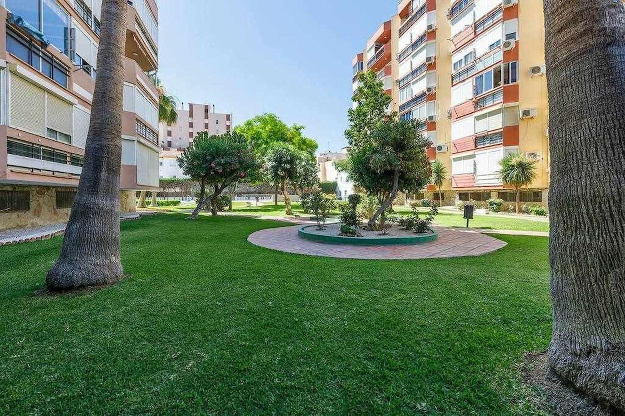 Apartamento A&N Gabarra 2 Torre Del Mar Exterior foto